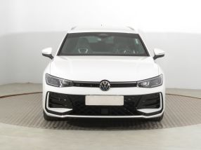 Volkswagen Passat - 2024
