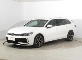 Volkswagen Passat - 2024