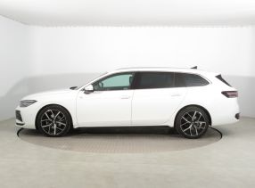 Volkswagen Passat - 2024