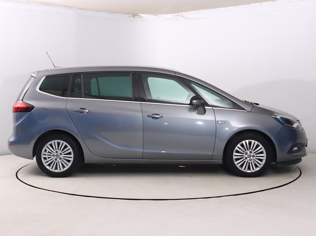 Opel Zafira Tourer