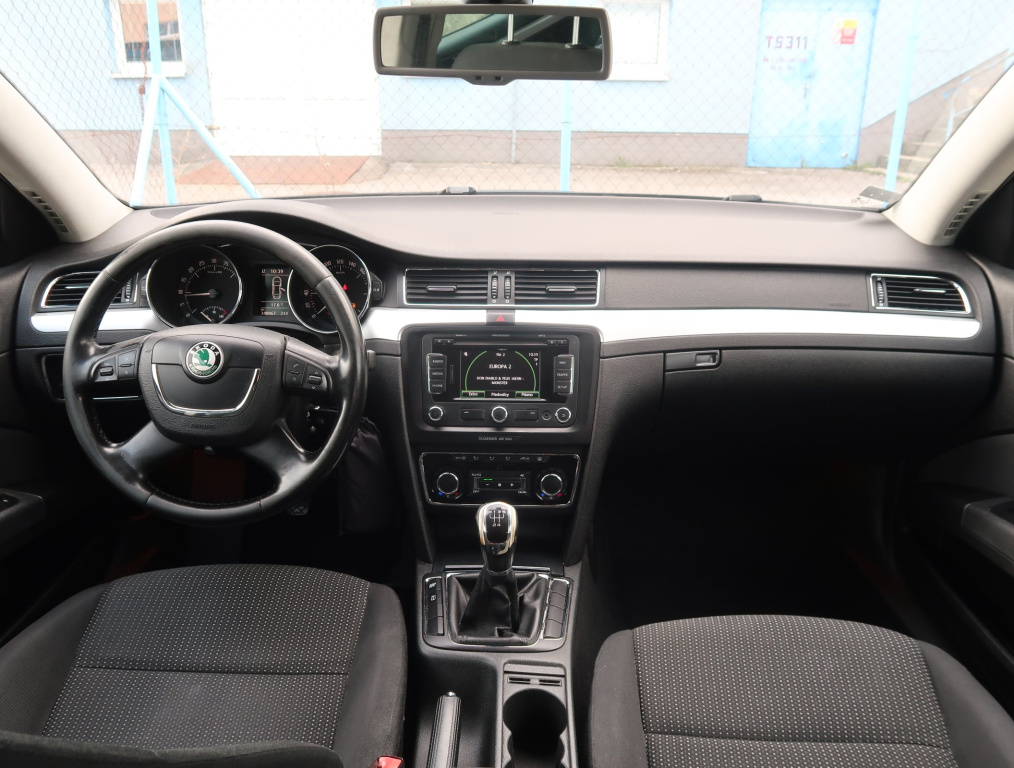 Škoda Superb