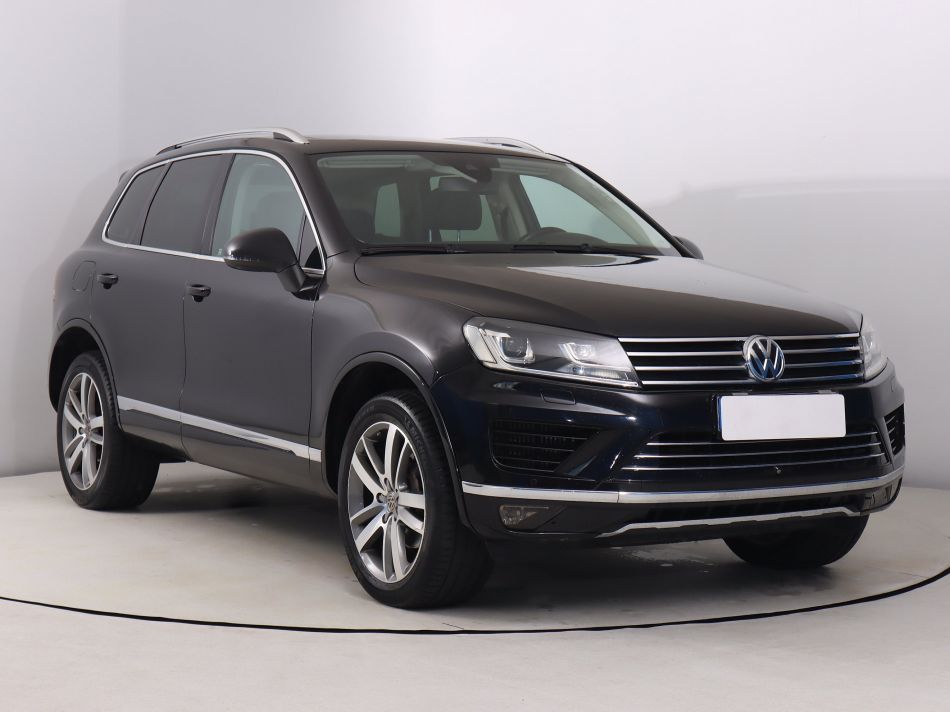Volkswagen Touareg - 2015
