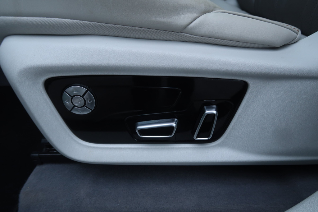 Dongfeng U-Tour