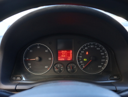 Volkswagen Golf 2004
