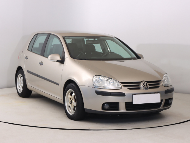 Volkswagen Golf 2004