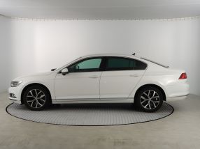 Volkswagen Passat - 2018