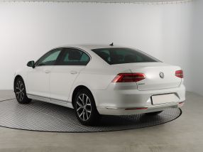 Volkswagen Passat - 2018