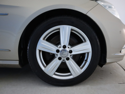 Mercedes-Benz E 2010