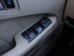 Mercedes-Benz E 2010