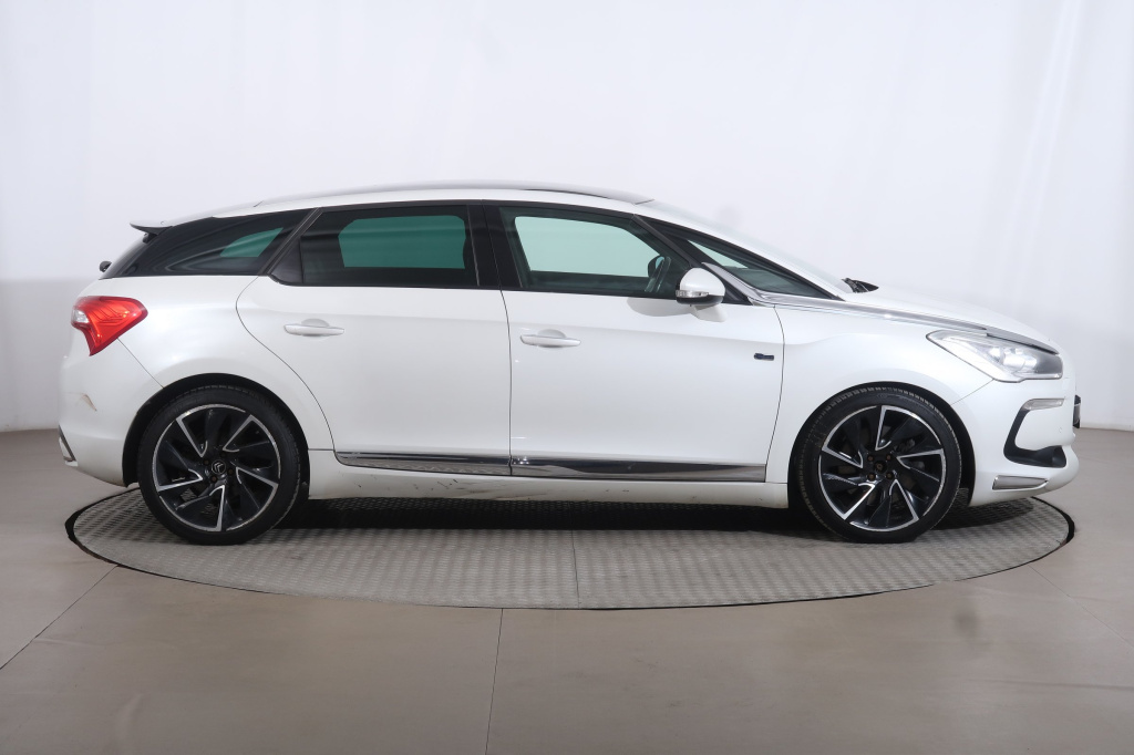 Citroen DS5