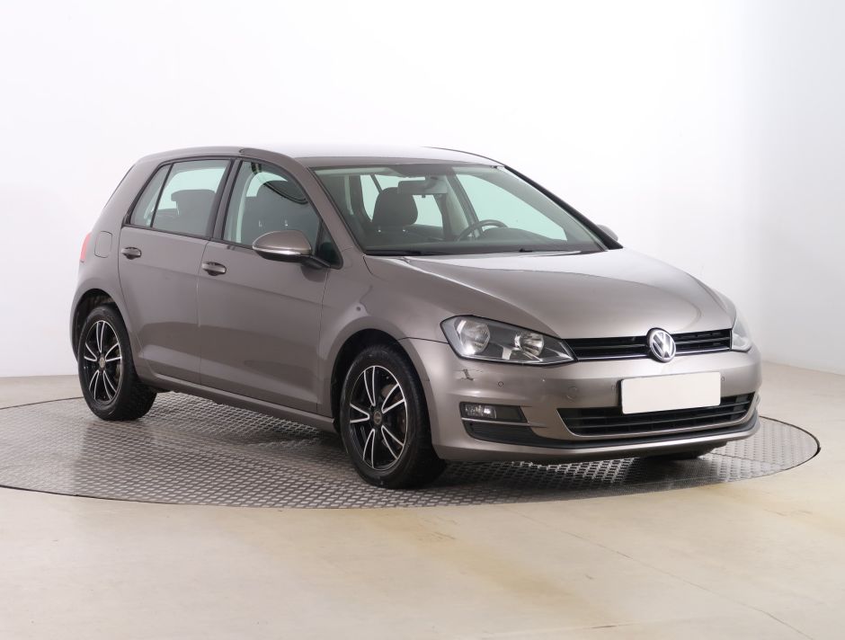 Volkswagen Golf - 2016