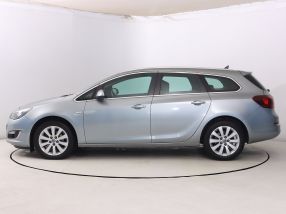 Opel Astra - 2014
