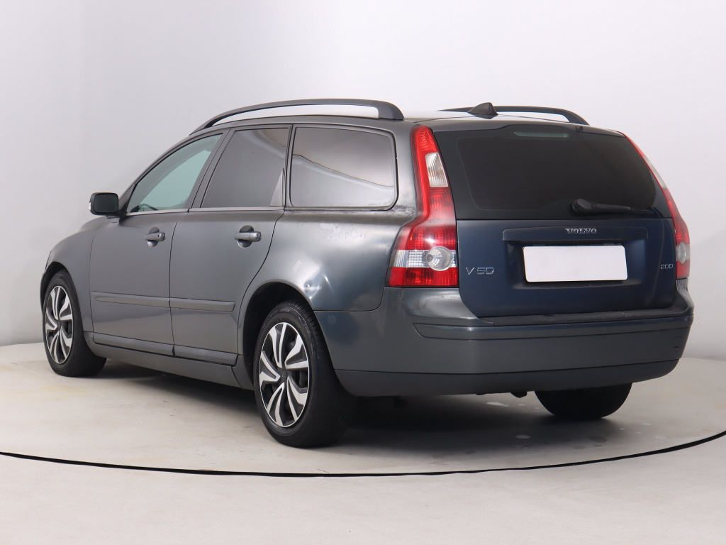 Volvo V50
