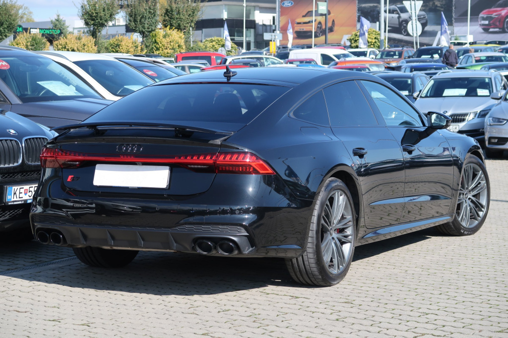 Audi S7