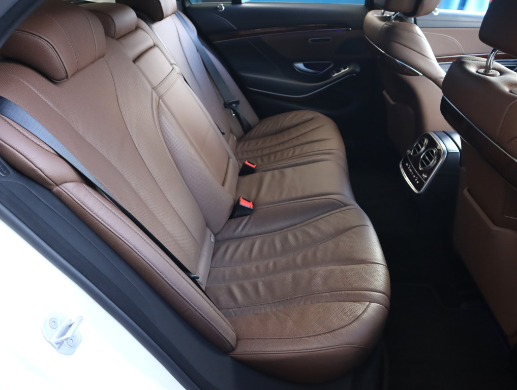 Mercedes-Benz S