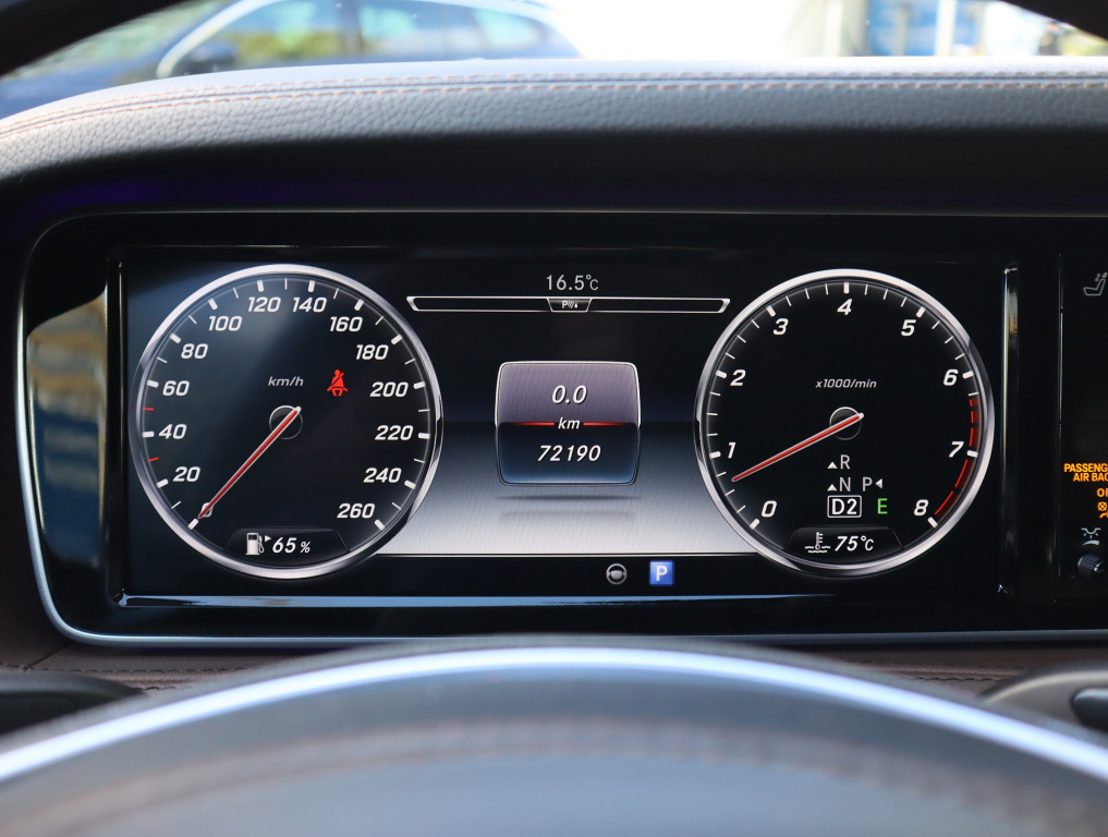 Mercedes-Benz S
