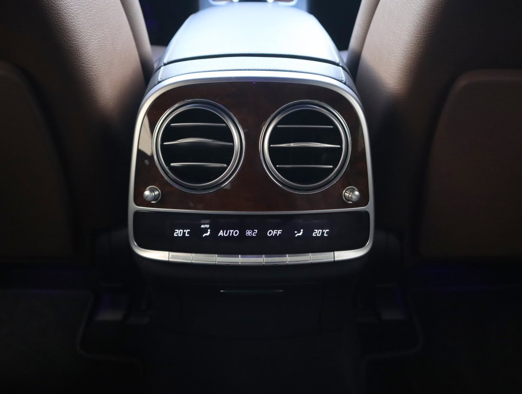 Mercedes-Benz S