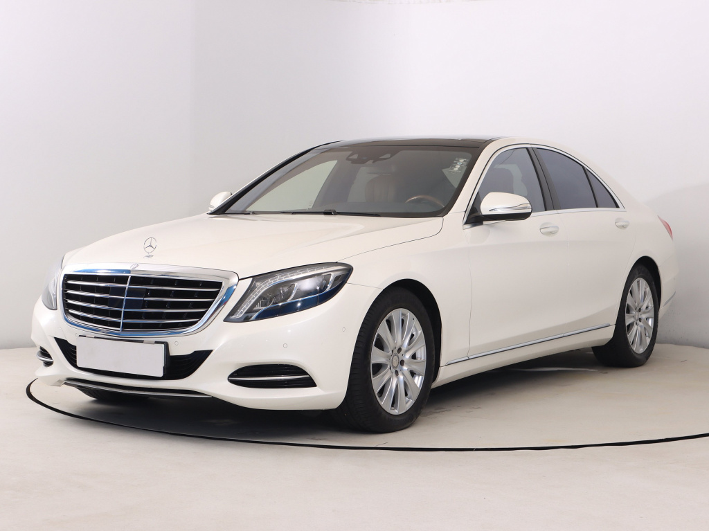 Mercedes-Benz S