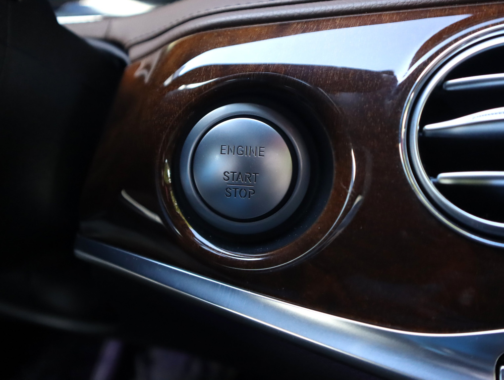 Mercedes-Benz S