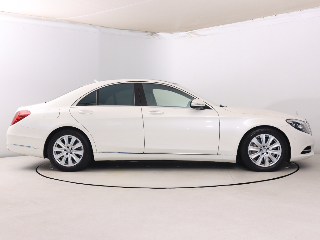 Mercedes-Benz S