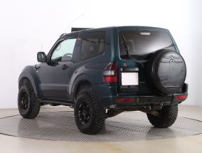 Mitsubishi Pajero - 2002