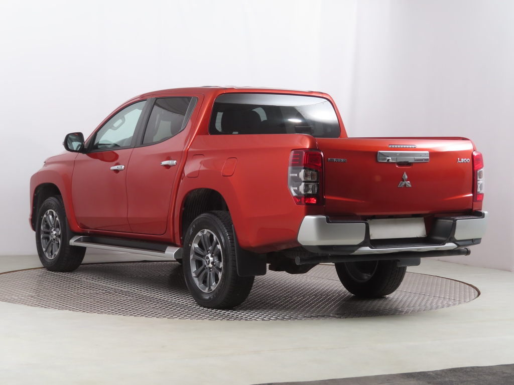 Mitsubishi L200