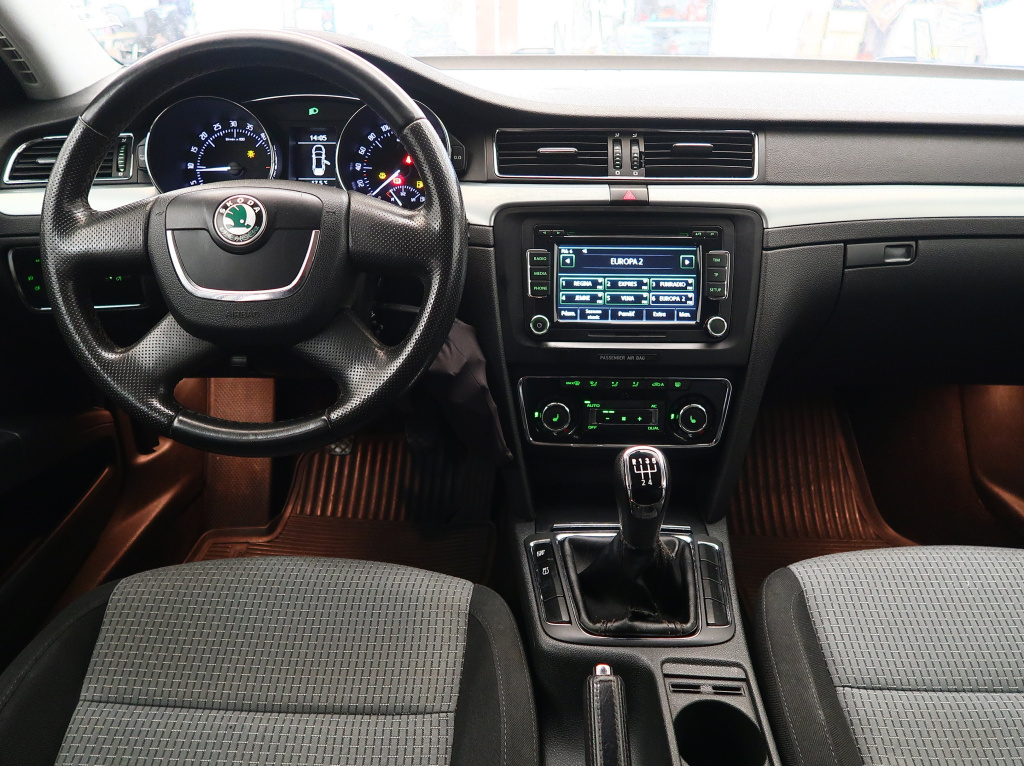 Škoda Superb