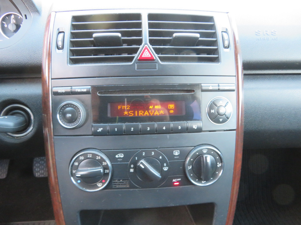 Mercedes-Benz A
