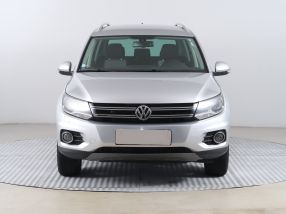 Volkswagen Tiguan - 2016