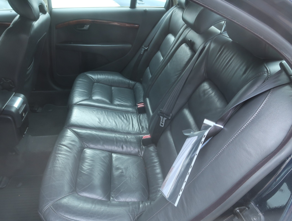 Volvo S80