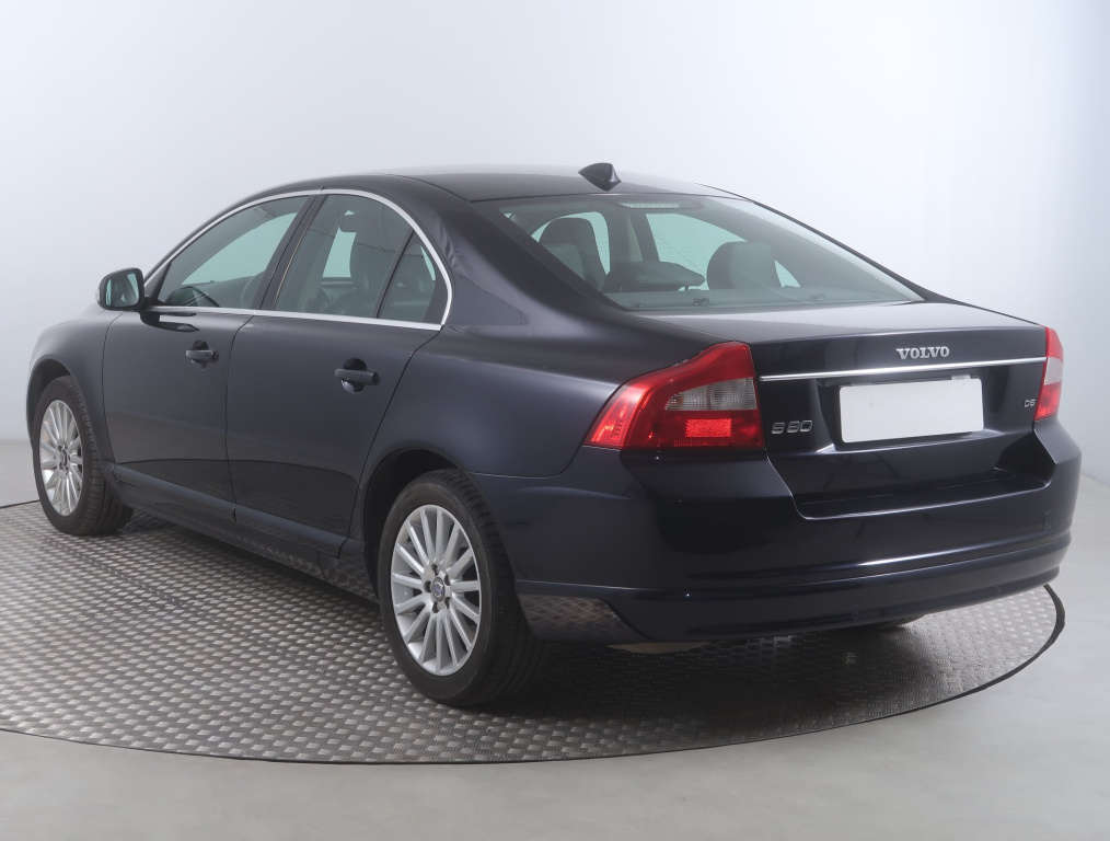 Volvo S80