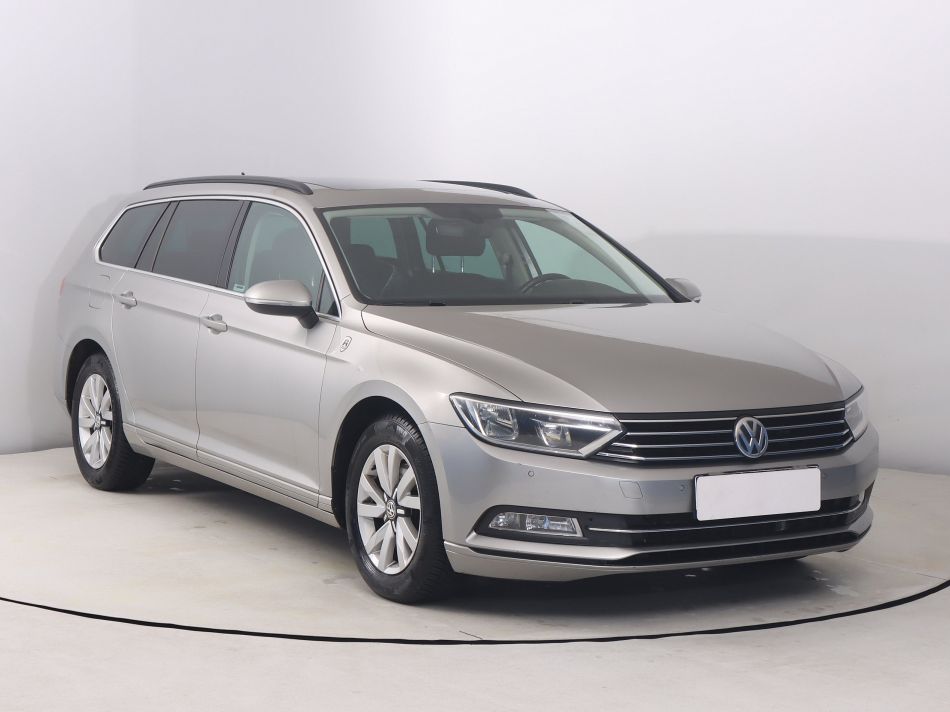 Volkswagen Passat - 2016