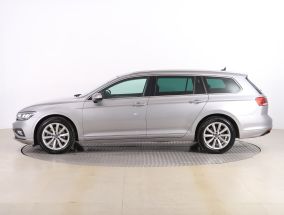 Volkswagen Passat - 2021