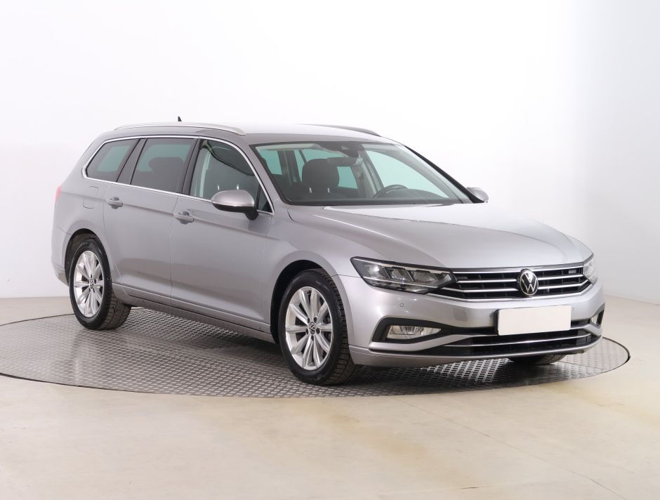 Volkswagen Passat - 2021
