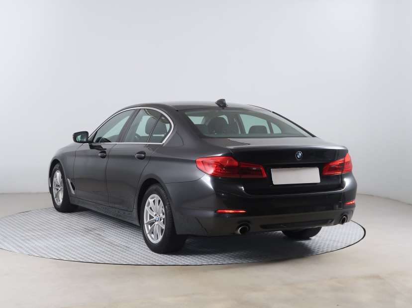 BMW 5, 2018