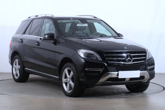 Mercedes-Benz ML 2015