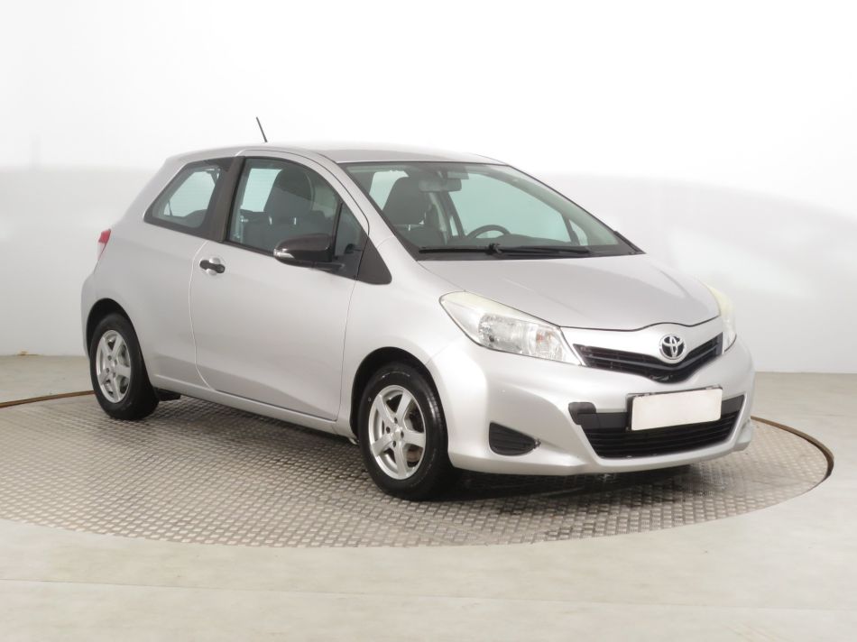 Toyota Yaris - 2012