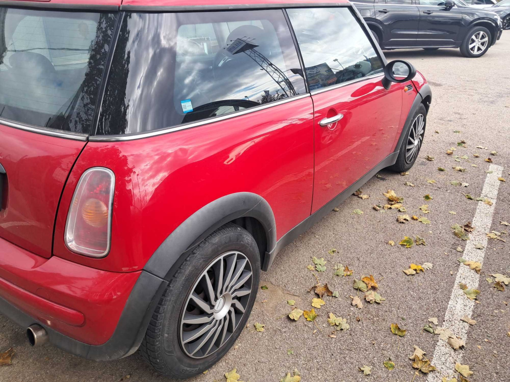 MINI 3-door