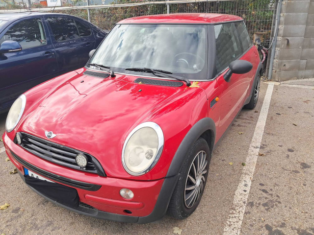 MINI 3-door 2004