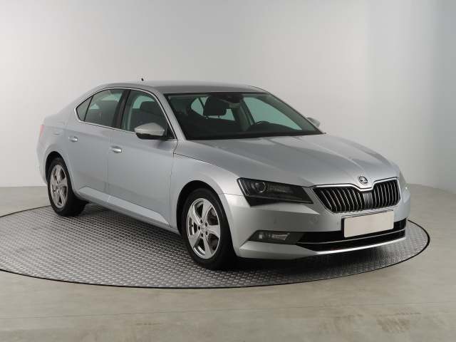 Škoda Superb 2019