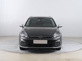 Volkswagen Golf - 2021