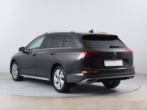 Volkswagen Golf - 2021