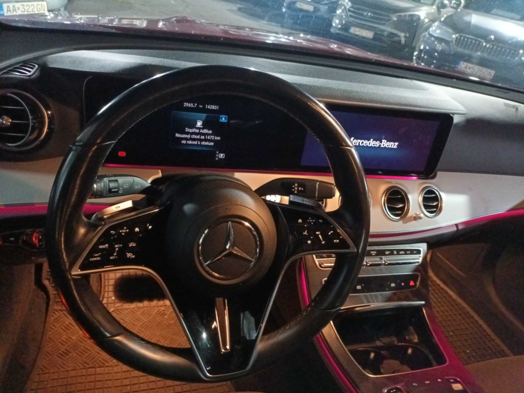 Mercedes-Benz E