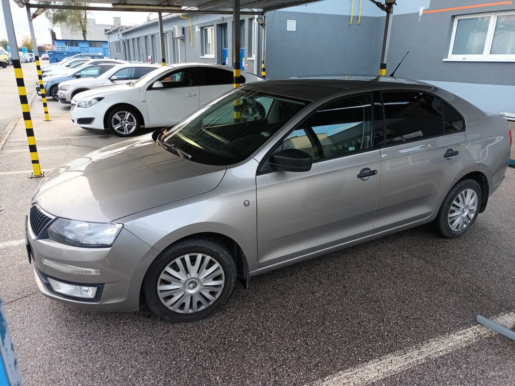 Škoda Rapid