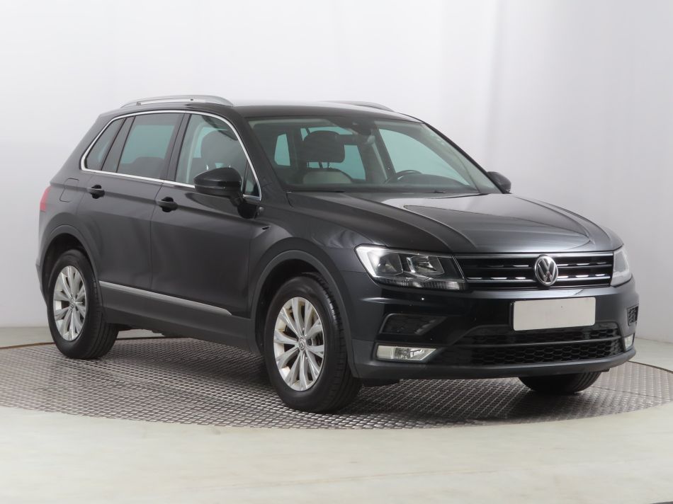 Volkswagen Tiguan - 2017