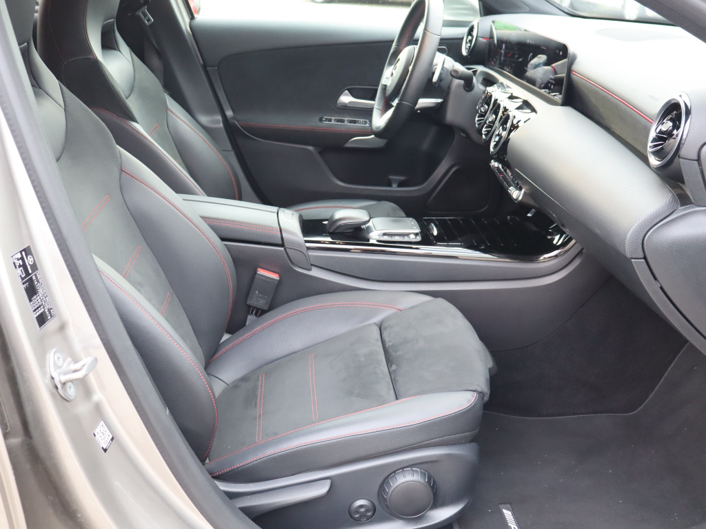 Mercedes-Benz A