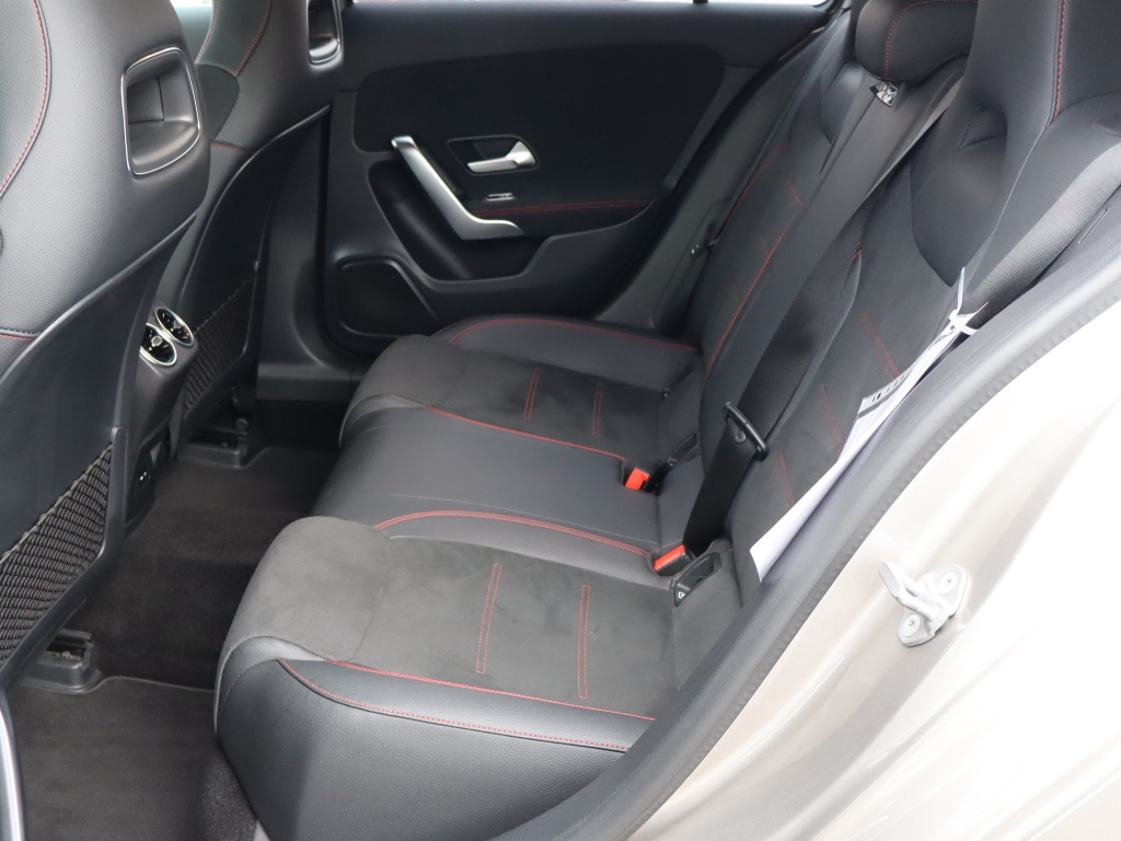 Mercedes-Benz A
