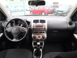 Toyota Urban Cruiser 2009