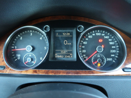 Volkswagen Passat 2010