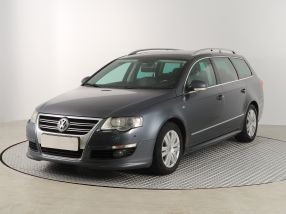 Volkswagen Passat - 2010